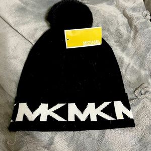 NWT Michael Kors Pom Pom hat